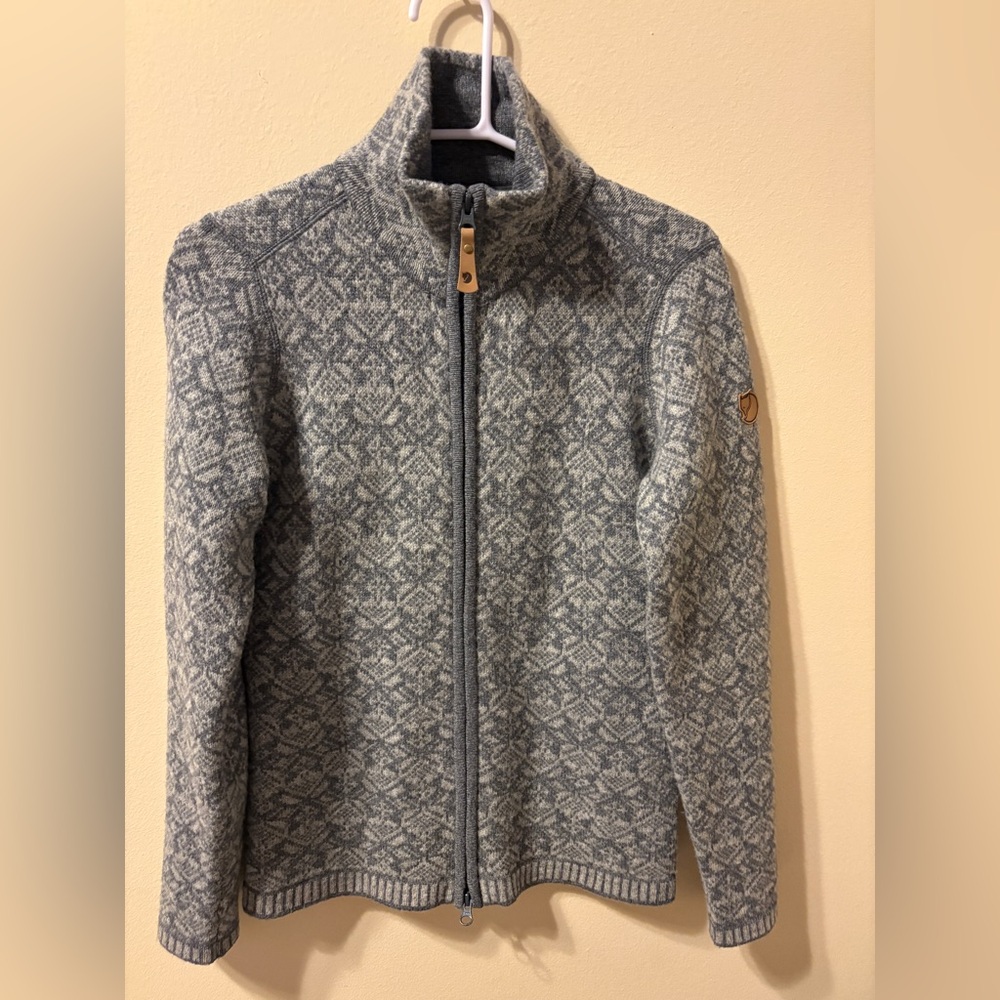Fjallraven Snow Cardigan W Full-Zip Gray Patterned Sweater Sz XS